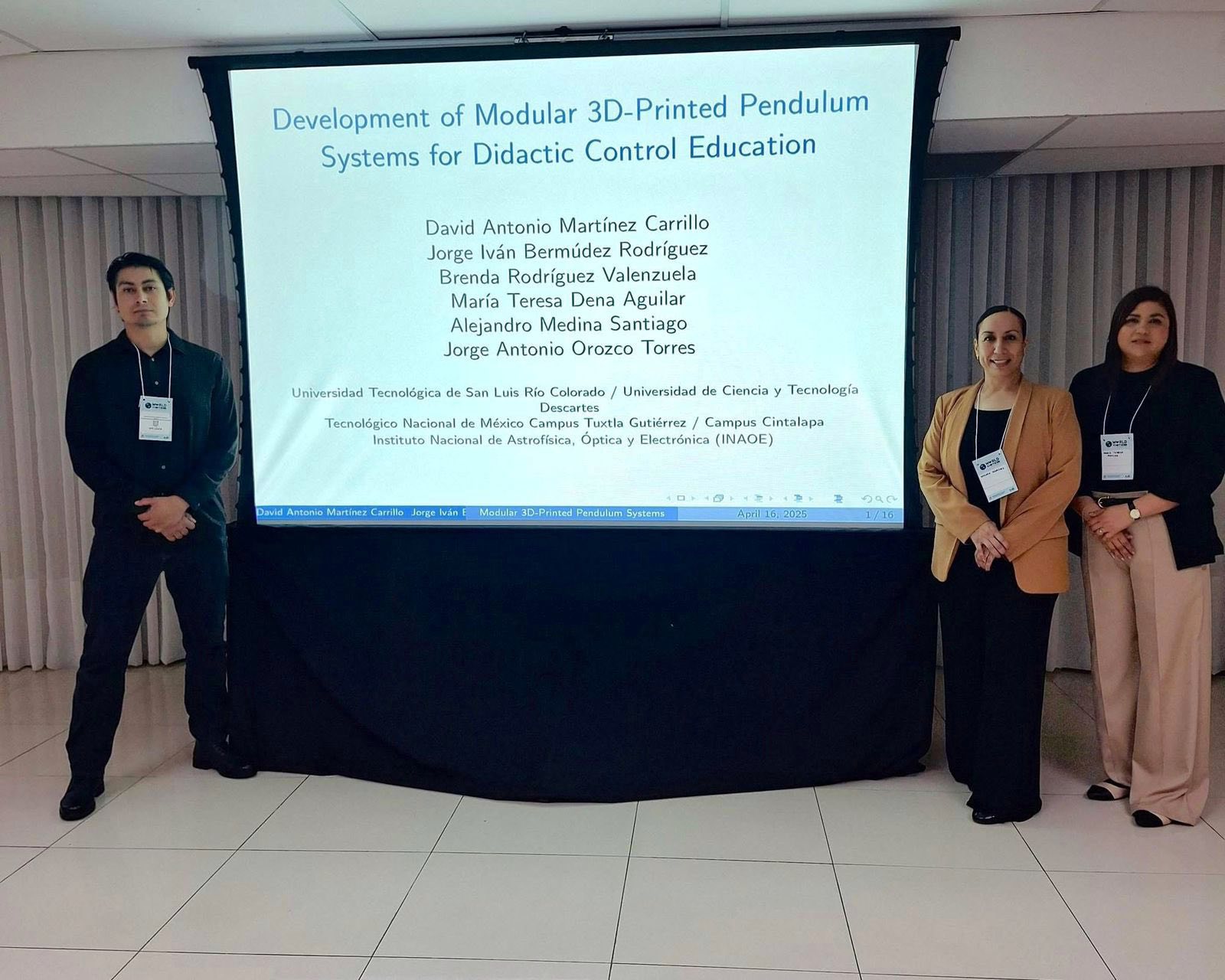 Docentes de la Universidad Tecnológica de SLRC imparten conferencia sobre tecnología en Brasil